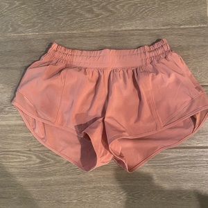 Lululemon hotty hot shorts 2.5 inseam